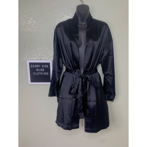 Victoria Secret Other - Victoria Secret 90’s Black Satin Robe With Front Pockets And Ajustable Waistline